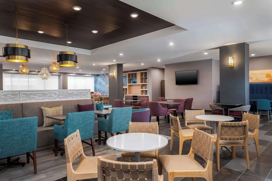 Home2 Suites BY Hilton Phoenix Midtown hotel detail image 2