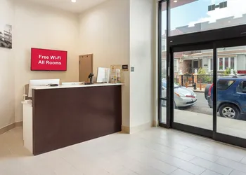 Red Roof Inn PLUS+ Jamaica, NY – JFK Airport hotel thumbnail 3