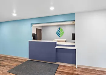 WoodSpring Suites Richmond Airport hotel thumbnail 4