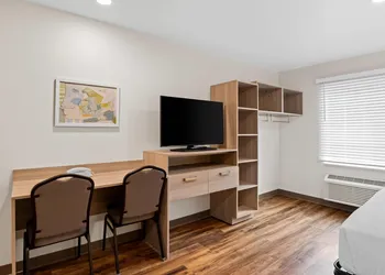 WoodSpring Suites Richmond Airport hotel thumbnail 6