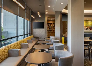 SpringHill Suites by Marriott Bowling Green hotel thumbnail 3
