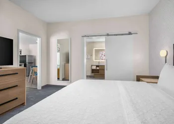 Home2 Suites By Hilton Eureka hotel thumbnail 8