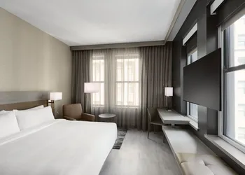 AC Hotel by Marriott Kansas City Downtown hotel thumbnail 5
