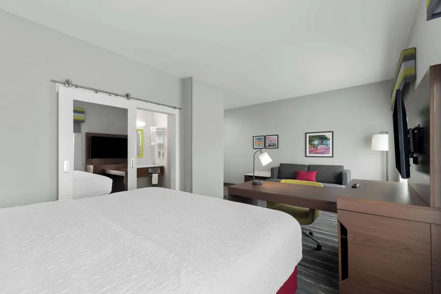 Hampton Inn & Suites Sherman hotel detail image 6