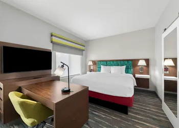 Hampton Inn & Suites Sherman hotel thumbnail 8