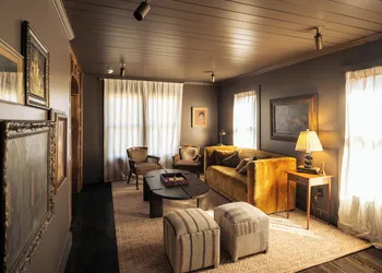 The Madison hotel thumbnail 3