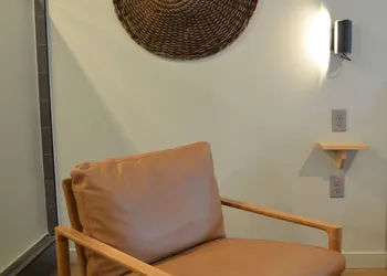 Stonebreaker Hotel hotel thumbnail 8