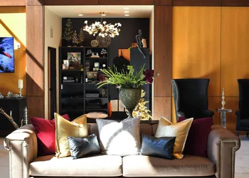 The Swiftwater hotel thumbnail 2