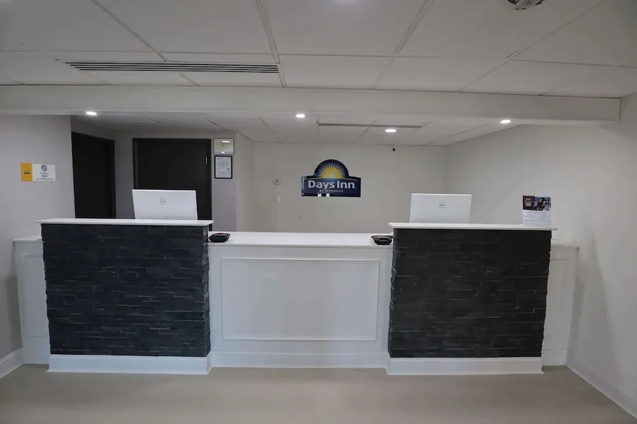 Days Inn by Wyndham Mandan Bismarck Area hotel detail image 2