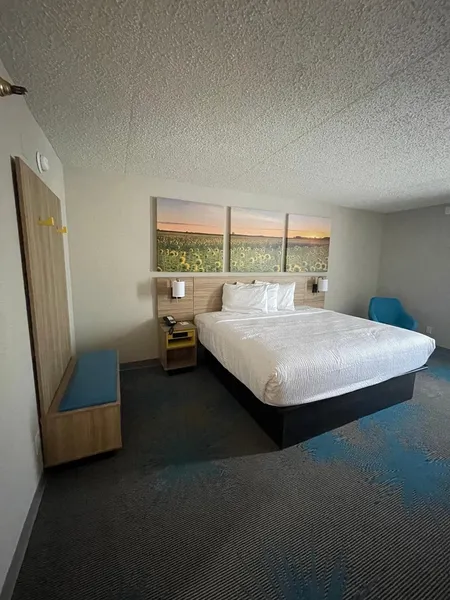 Days Inn by Wyndham Mandan Bismarck Area hotel detail image 6