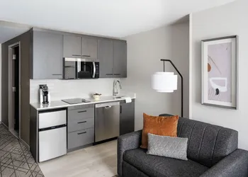 Hyatt House Washington DC / Downtown / Convention Center hotel thumbnail 6