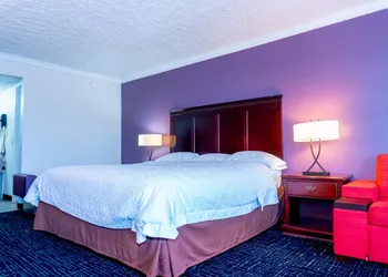 motel one bartlesville hotel thumbnail 4