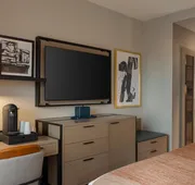 Hotel Avail Rogers, Tapestry Collection By Hilton hotel detail image 5