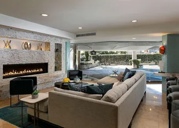 Belamar Hotel Manhattan Beach, Tapestry Collection by Hilton hotel thumbnail 2