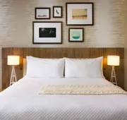 Belamar Hotel Manhattan Beach, Tapestry Collection by Hilton hotel detail image 5