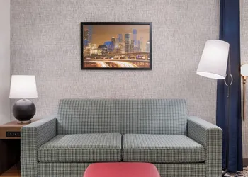 Home2 Suites by Hilton Houston Downtown Convention Center hotel thumbnail 7