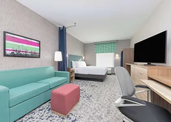 Home2 Suites Dallas I-30 Cockrell Hill hotel thumbnail 8