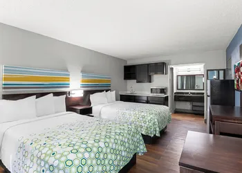 HomeTowne Studios by Red Roof Richmond - Airport/Sandston hotel thumbnail 7