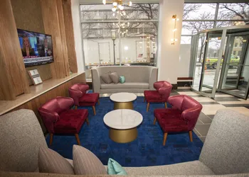 BLU-Tique, Akron, a Tribute Portfolio Hotel hotel thumbnail 5