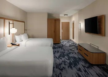 Fairfield by Marriott Inn & Suites Traverse City hotel thumbnail 5