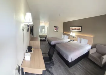 Quality Inn & Suites Sunport Airport Albuquerque hotel thumbnail 8