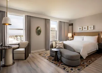 Fairmont Breakers Long Beach hotel thumbnail 6