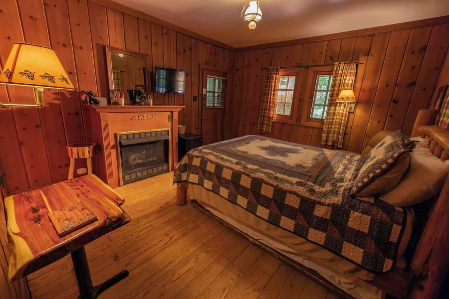 White Pines Lodge hotel detail image 6