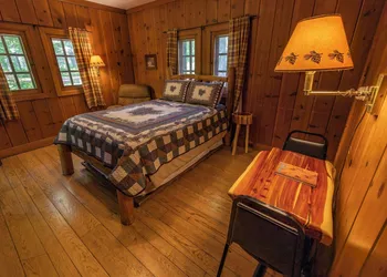 White Pines Lodge hotel thumbnail 7