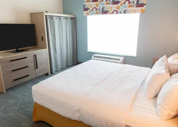 Home2 Suites By Hilton Effingham hotel thumbnail 6