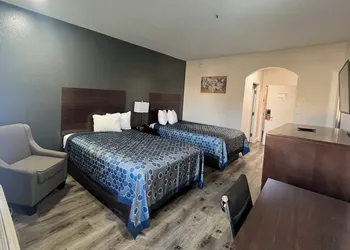 Econo Lodge Beaumonti-10 S TX hotel thumbnail 7