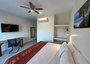 Oneiro Suites hotel thumbnail 2
