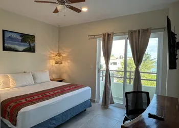 Oneiro Suites hotel thumbnail 3