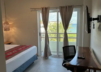 Oneiro Suites hotel thumbnail 6