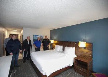 The Lux Hotel & Conference Center, an Ascend Collection Hotel hotel thumbnail 5