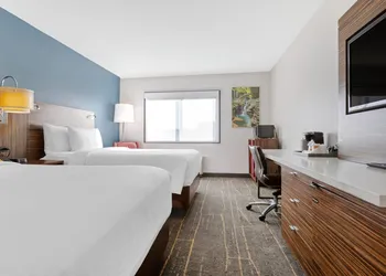 The Lux Hotel & Conference Center, an Ascend Collection Hotel hotel thumbnail 8
