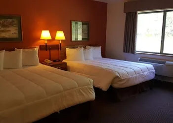 Motel 6 Norway, MI hotel thumbnail 7