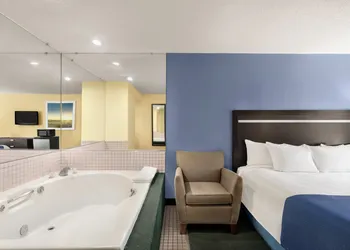 The Cayuga Inn at the Finger Lakes hotel thumbnail 4