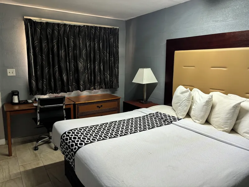 Budget Inn hotel detail image 6