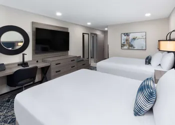Wyndham DFW Airport hotel thumbnail 8