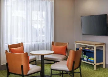 Spark by Hilton Denver International Airport hotel thumbnail 3