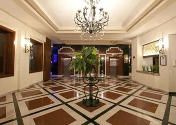 HS HOTSSON Hotel Leon hotel thumbnail 4