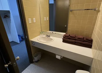 Minnedosa Inn hotel thumbnail 7
