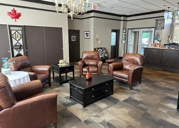 Bears Den Lounge and Motel hotel thumbnail 2