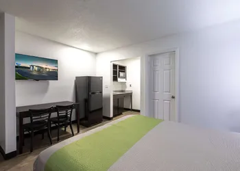 Studio 6 Greenville, SC - I-85 Near Downtown hotel thumbnail 7