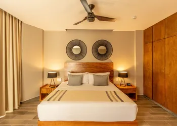 Nirú Ocean Suites by Binniguenda hotel thumbnail 7