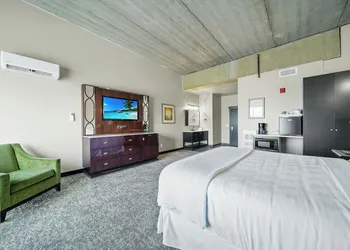 The Suites at Prairie Falls & Event Center hotel thumbnail 3