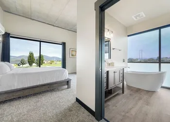 The Suites at Prairie Falls & Event Center hotel thumbnail 6
