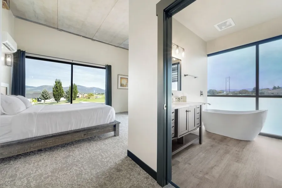 The Suites at Prairie Falls & Event Center hotel detail image 6