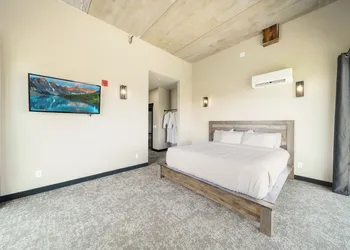 The Suites at Prairie Falls & Event Center hotel thumbnail 8