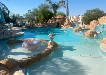 The Casita hotel thumbnail 2
